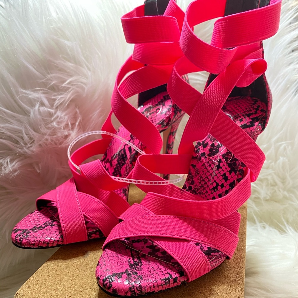 Jessica Simpson heels